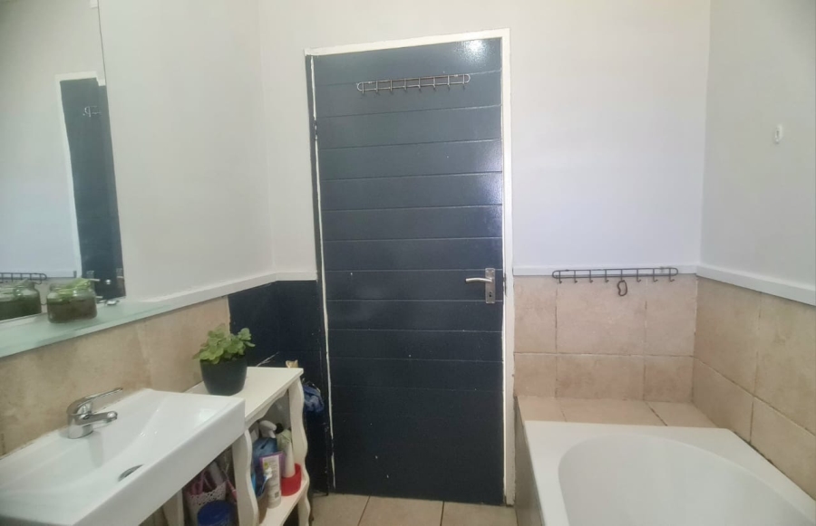 2 Bedroom Property for Sale in Belhar Western Cape
